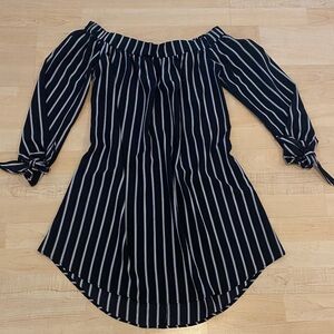 Rhapsody Black & White Striped Off Shoulder Dress Size Medium Boho Tie Sleeve